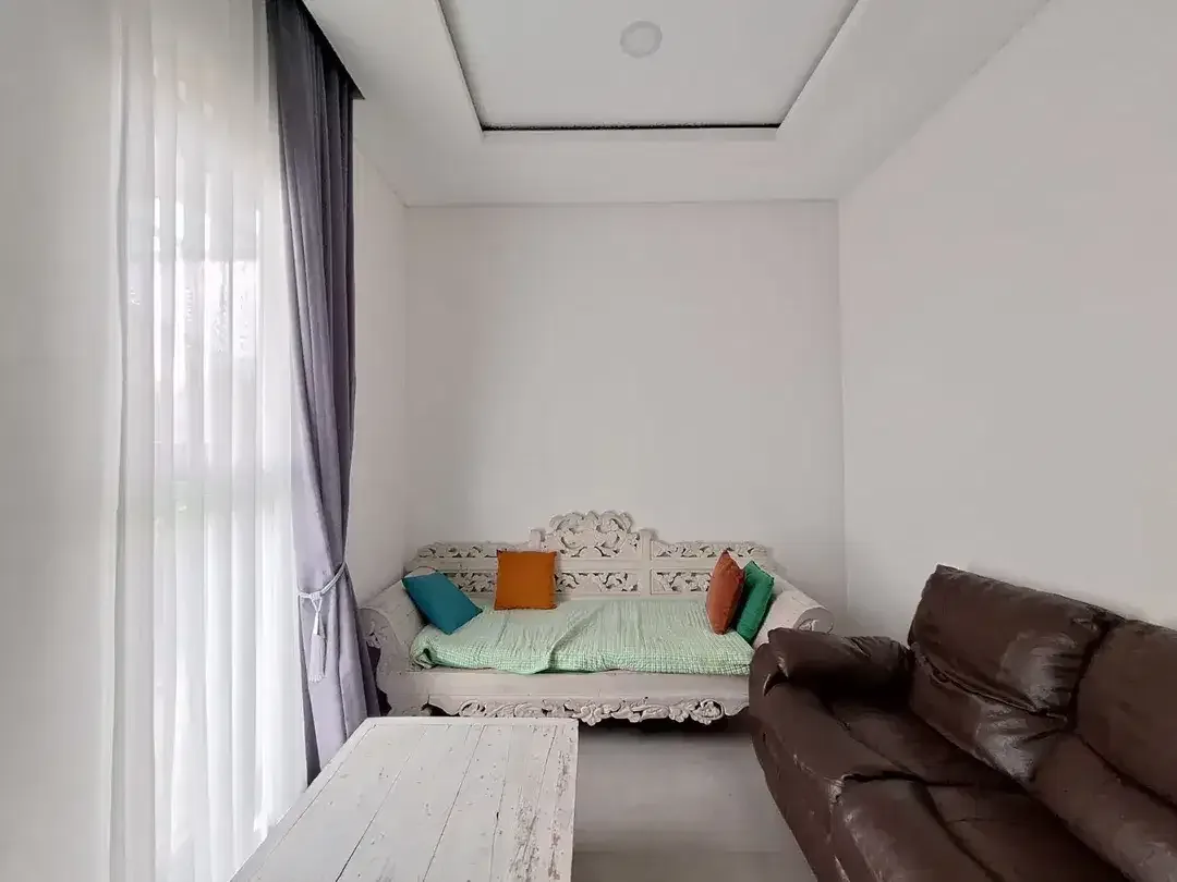 Rumah Modern dalam kompleks dengan view rooftop di Canggu - Image 8 of 10