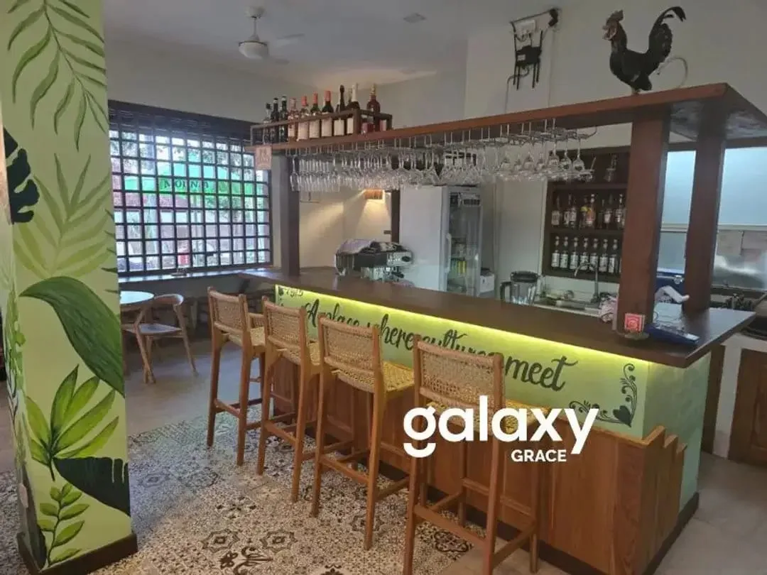 SUBLEASE BISTRO & A WOODEN HOUSE - PANTAI SABA GIANYAR - Image 7 of 10
