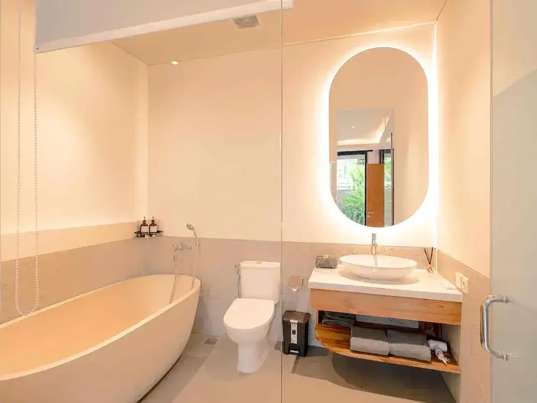 Leasehold / Freehold Villa in Batu Bolong, Canggu - Image 7 of 8