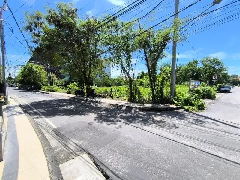 LEASE HOLD TANAH COMERSIAL 1995m²  SEMINYAK, BALI - Image 2 of 6