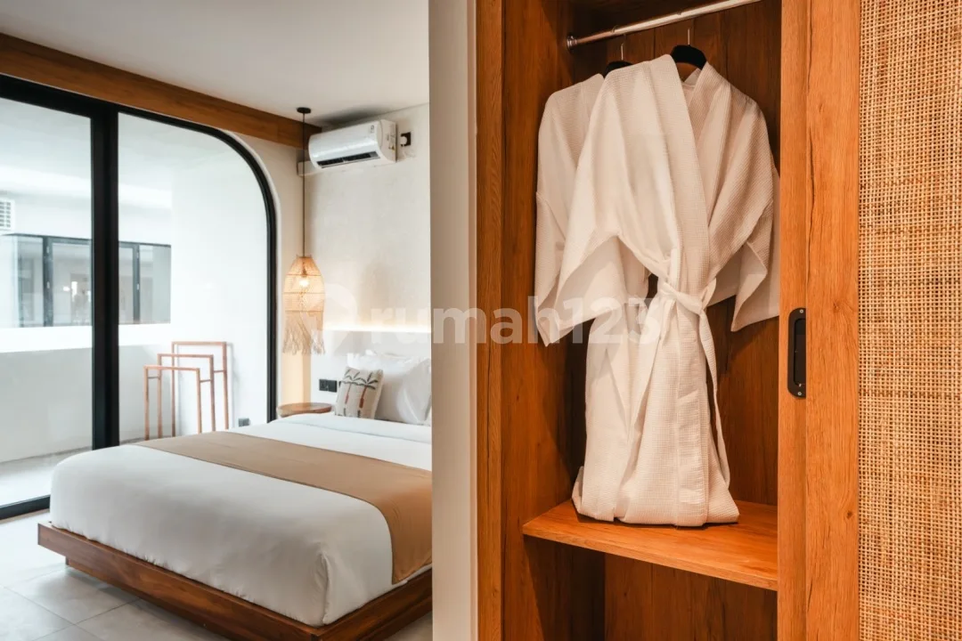 Stylish Modern Loft In Prime Canggu Location Sempol Pererenan - Image 2 of 4