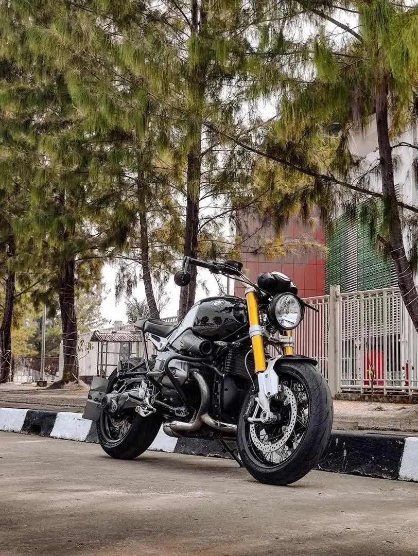BMW R Nine T (R9T) tahun 2015 Low Odo Mulus Mint Condition R9T - Image 2 of 10