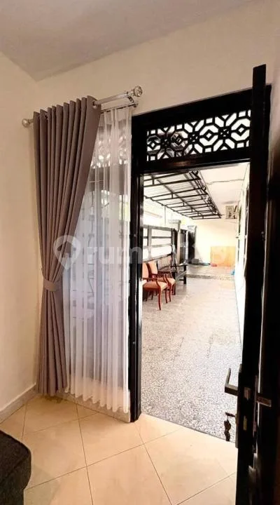 Rumah Cantik Hadap Selatan Pet Friendly 2 KT Dalung Denpasar - Image 2 of 4