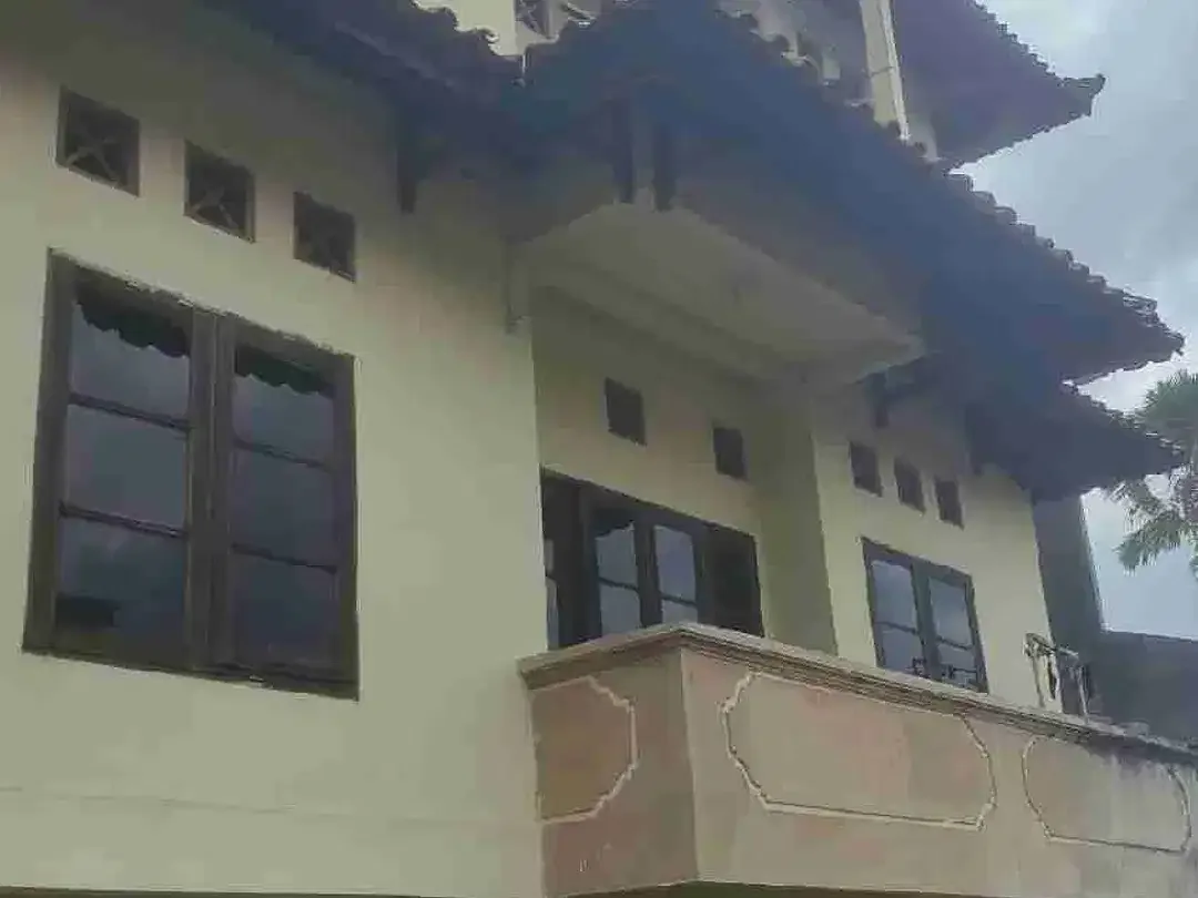 DIJUAL RUMAH LANTAI III DIDALUNG PEGENDING DEKAT CANGGU PADONAN - Image 2 of 7