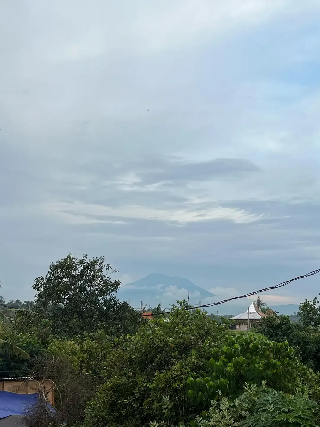 9 Are View Pantai dan Gunung Lingkungan Villa di Ketewel - Image 8 of 8