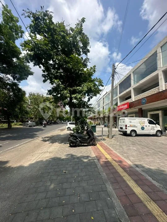 Ruko Startegis Siap Huni Cocok Untuk Usaha Area Renon Pusat - Image 2 of 4