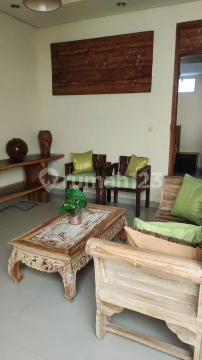 Disewakan Rumah 2 Lantai Full Furnished di Graha Utama Residence - Image 4 of 4