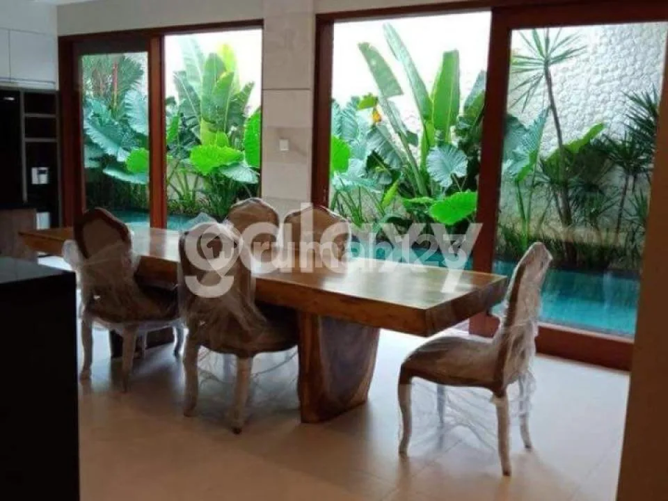 Villa Bagus 2 Lantai di Tegal Cupek Umalas Kerobokan Badung, Bali - Image 2 of 4