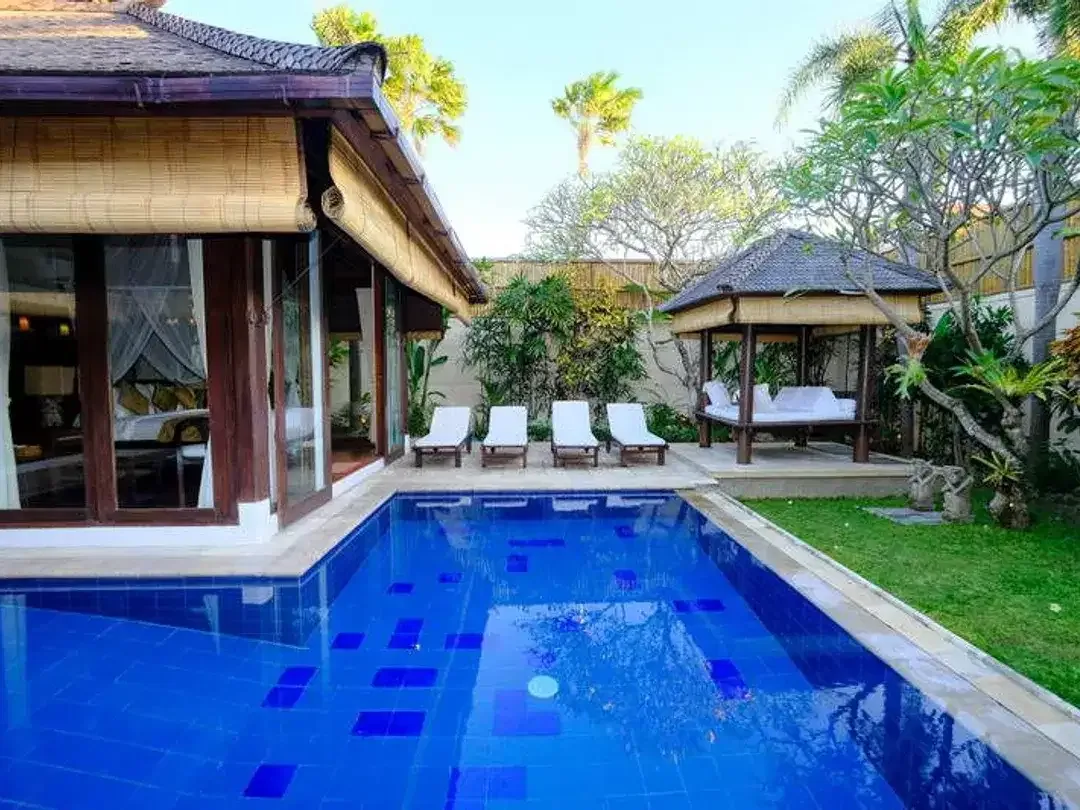 Luxurious Freehold Villa in Batubelig, Seminyak – 2 Minutes to Beach - Image 2 of 10