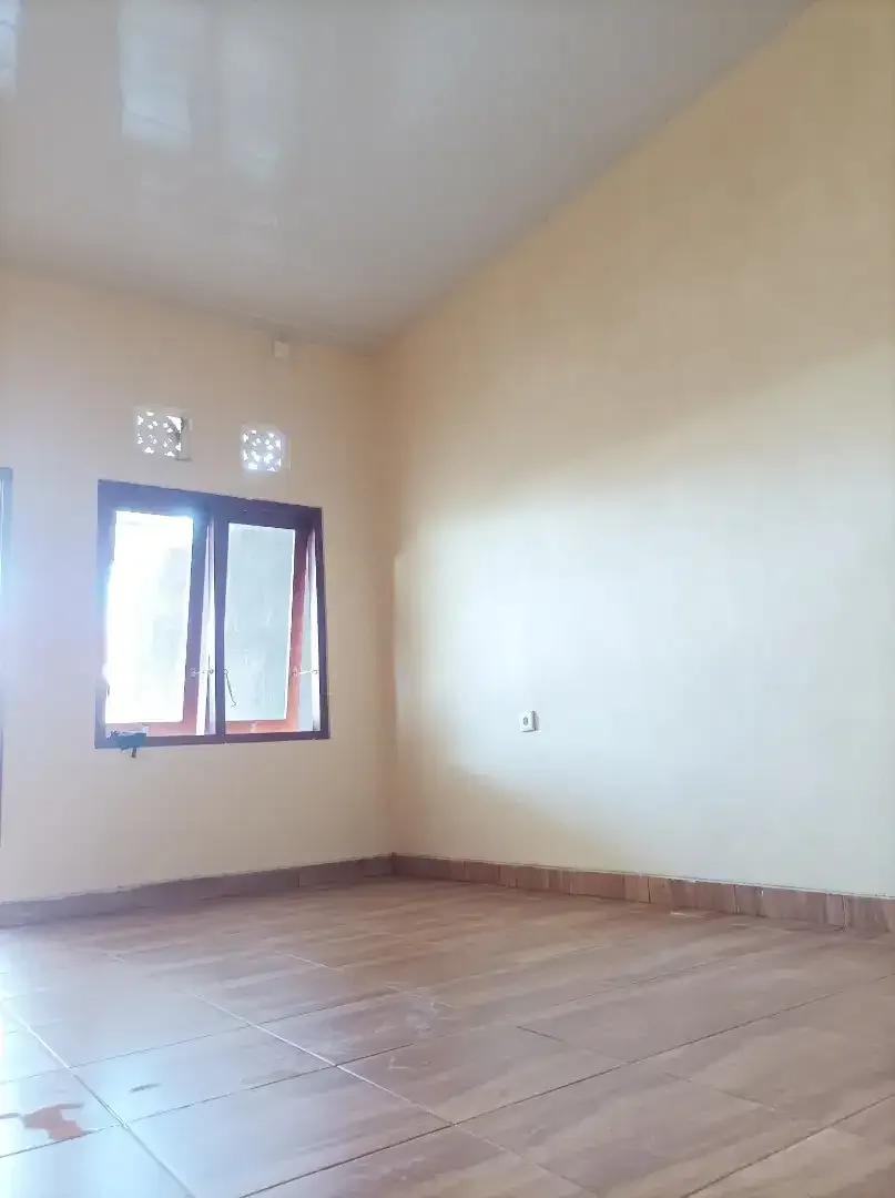 Kontrakan rumah 1 kmr gerbang sendiri Garasi luas - Image 2 of 6