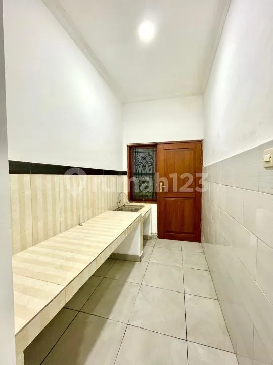 Disewakan Rumah Area Sesetan - Image 3 of 4