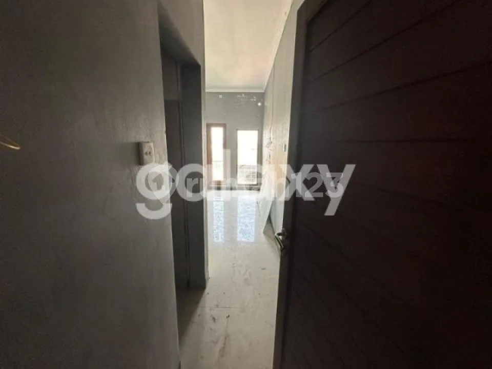 Dijual Cepat Ruko Kosongan 2 Lantai di Tukad Balian Renon Denpasar, Bali - Image 3 of 4