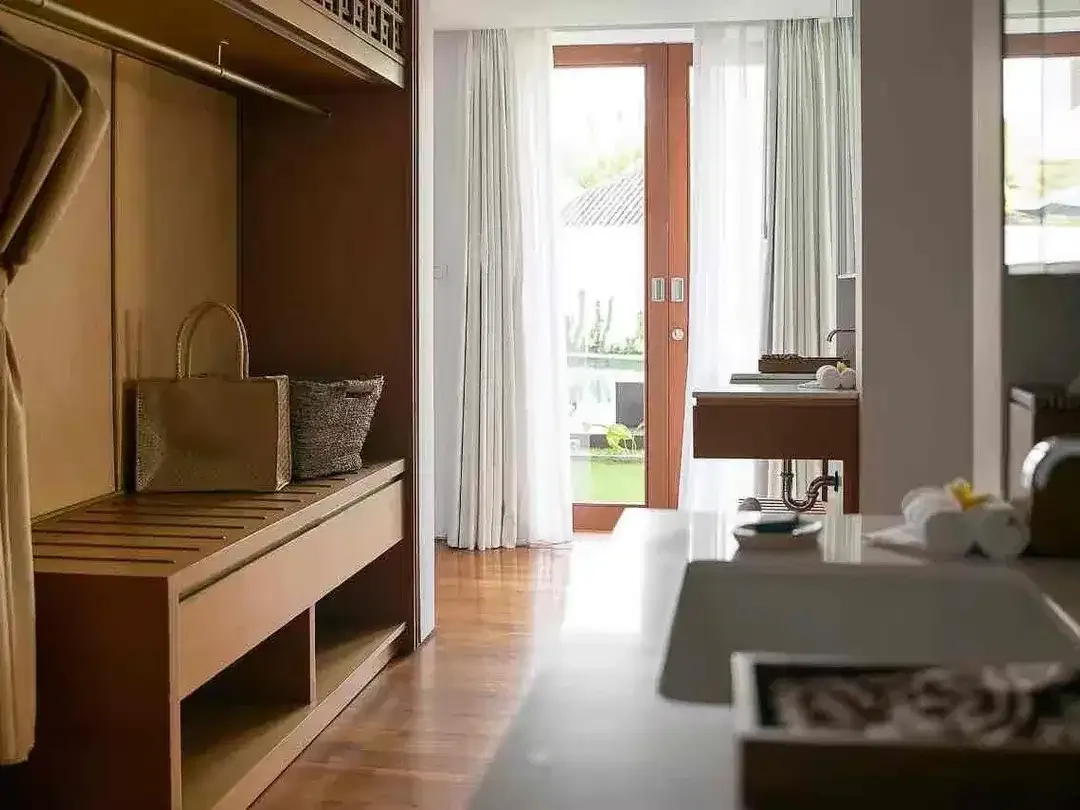5 BEDROOMS BALINESE MODERN STYLE WALKING DISTANCE TO THE BEACH AT BERAWA CANGGU - Image 8 of 10