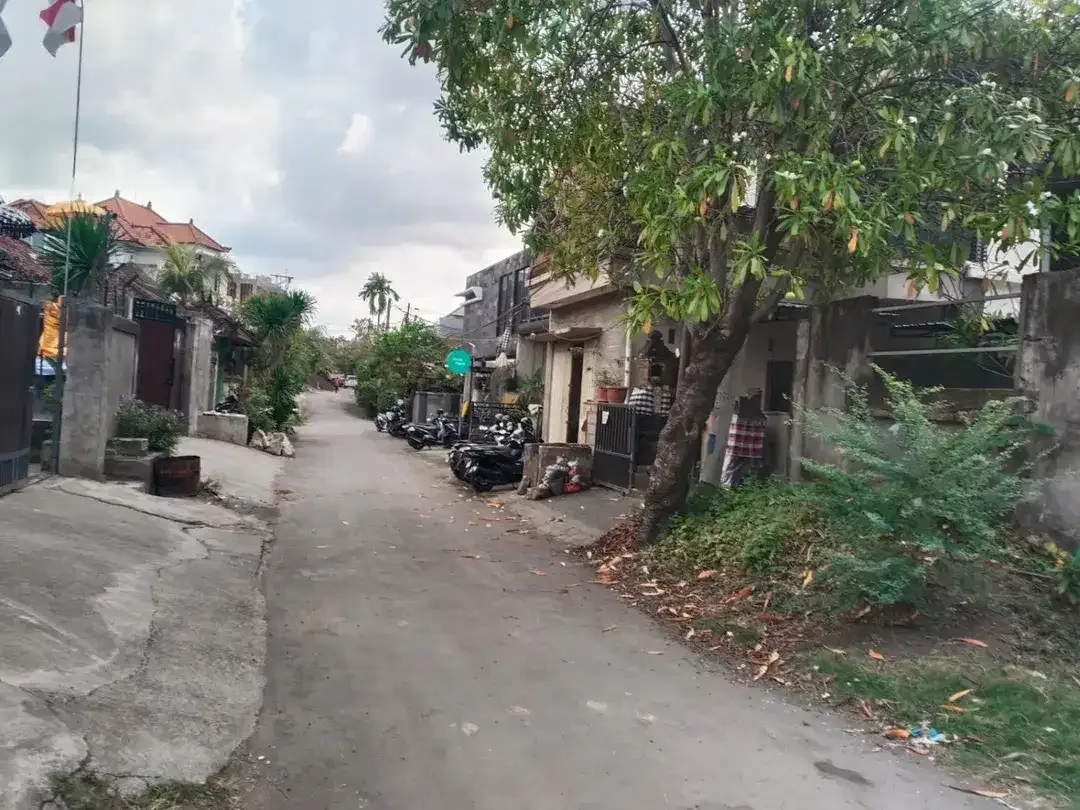 TANAH BONUS BANGUNAN UNFINISHING DI JL BUKIT SARI DENPASAR COCOK UNTUK KOS, GUDANG DLL - Image 5 of 10