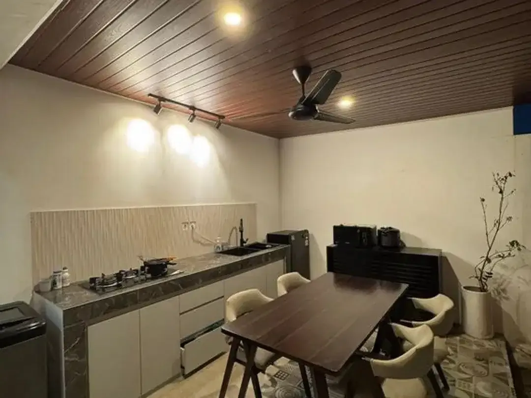 Rumah 3 Kamar Tidur Full Furnished Disewakan di Nusa Dua, Badung - Image 2 of 5