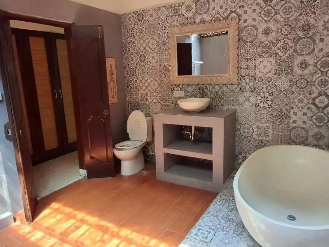 Tanah bonus villa 4 bedroom Dijual, di Umalas - Image 3 of 6