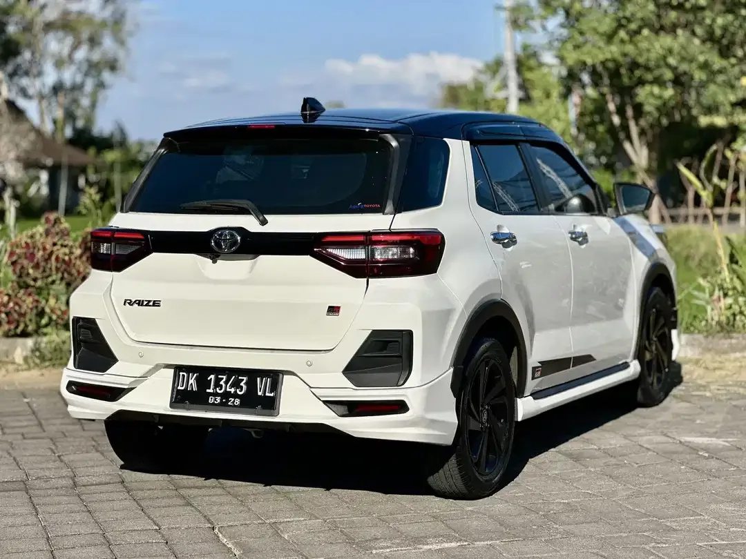RAIZE 1.0 TURBO GR SPORT 2023 ASLI BALI - Image 5 of 10