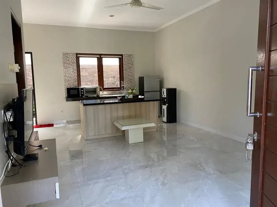 Dijual Murah Rumah Lantai 2 One Gate System Nusa Dua Fully Furnished - Image 5 of 10