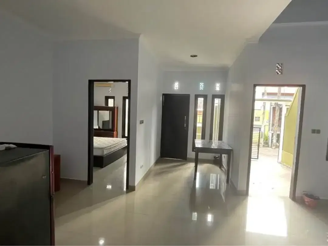 Rumah sewa 2 lantai di Jimbaran | lokasi perumahan | akses jalan yang lebar | cocok untuk tempat hunian - Image 8 of 10