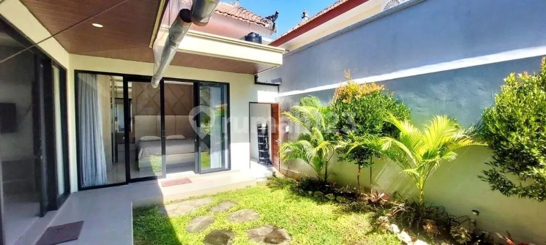 Disewakan Rumah Semi Villa di Seminyak Full Furnished - Image 3 of 4