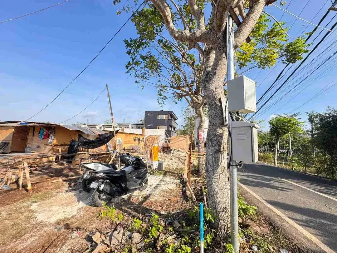 DI SEWAKAN SEGERA TANAH PREMIUM 550m² Jl.UTAMA PANTAI BALANGAN BALI. - Image 3 of 4
