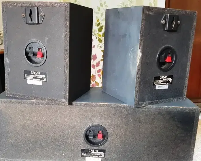 KENWOOD HOME THEATER SPEAKER L/R/C - Image 1 of 9