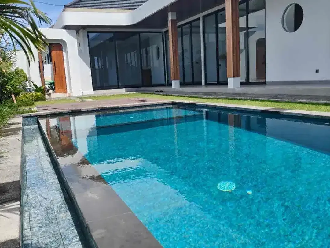 ID:H-134 Disewakan Villa Canggu Pererenan Mengwi Bali - Image 1 of 7