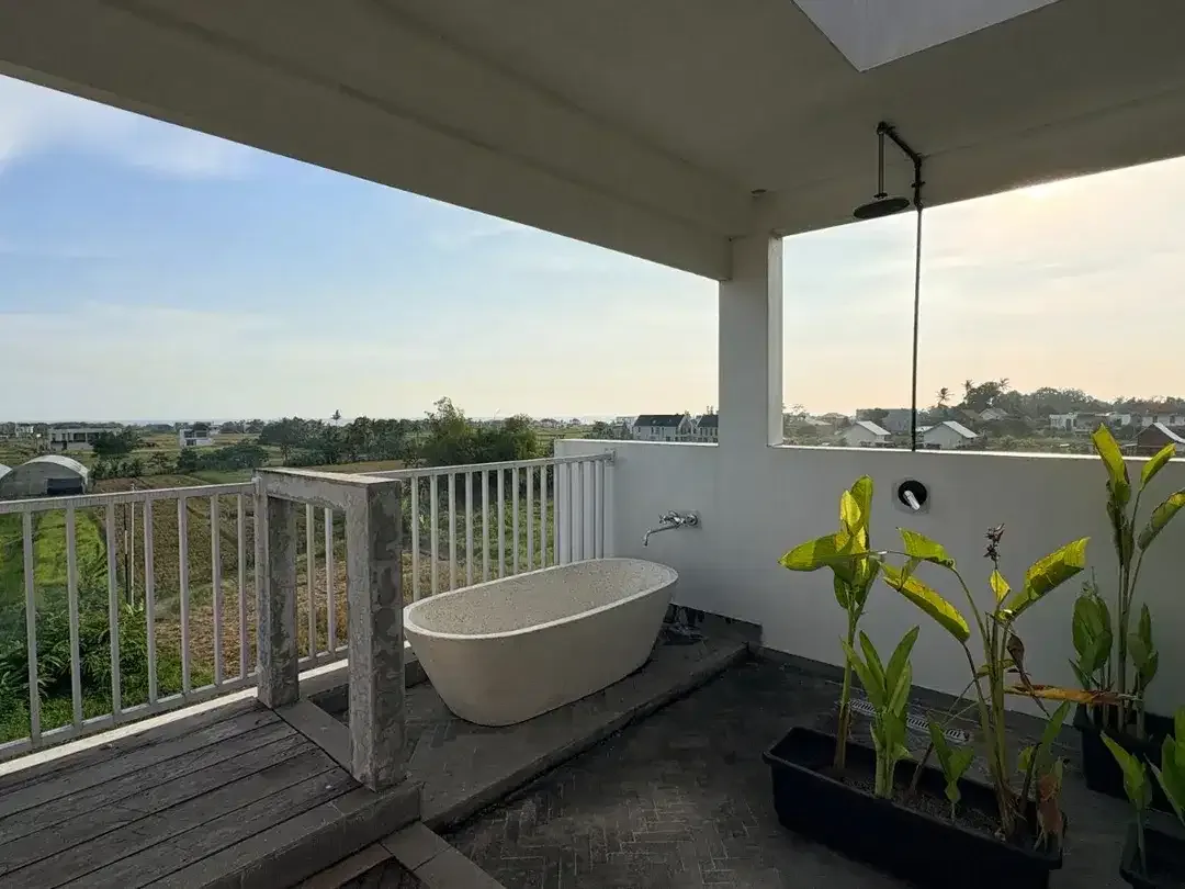Dijual Villa Pemandangan Laut, Gunung & Matahari Terbenam di Kedungu - Image 3 of 10
