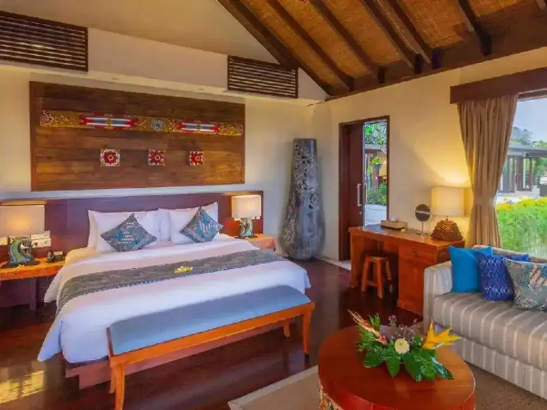 Villa Luxury 6 Bedroom Unblocked View Pantai Pandawa Kutuh Bali - Image 2 of 10