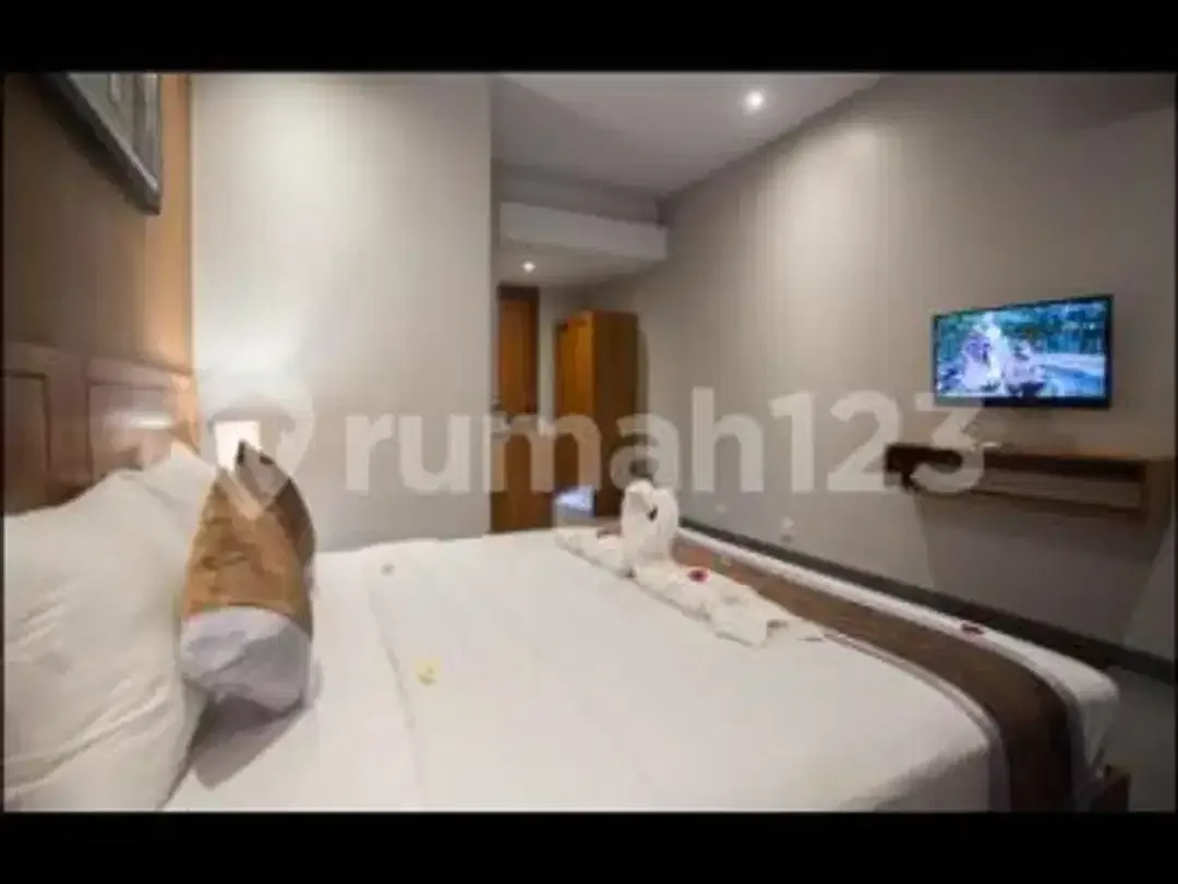 Dijual Guest House Kerobokan 9Br + Pool - Masih Operasional - Image 7 of 10