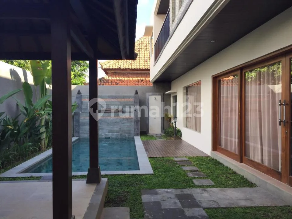 Disewakan Villa / Rumah 2 Lantai - Siap Huni - Image 3 of 4