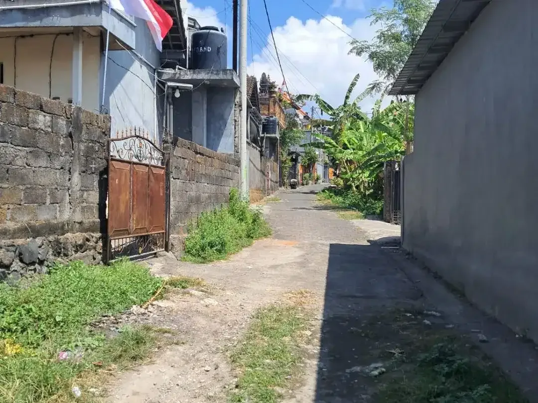 Dijual tanah Lokasi strategis A. Yani Utara , dekat lapangan Lumintang dan perkantoran. Konstruksi bangunan lantai 2 (bangunan th 2025). - Image 2 of 5