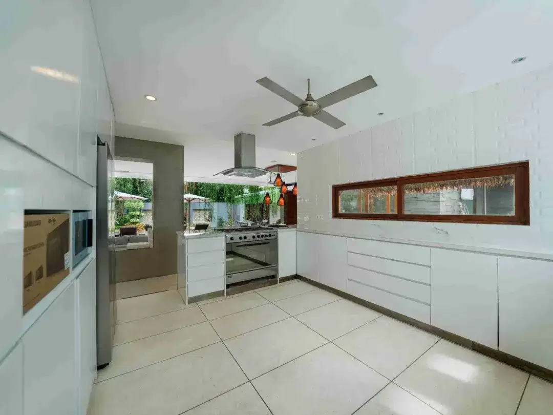 LUXURY 5 BEDROOMS VILLA IN PANDAK GEDE FOR RENT - Image 3 of 10
