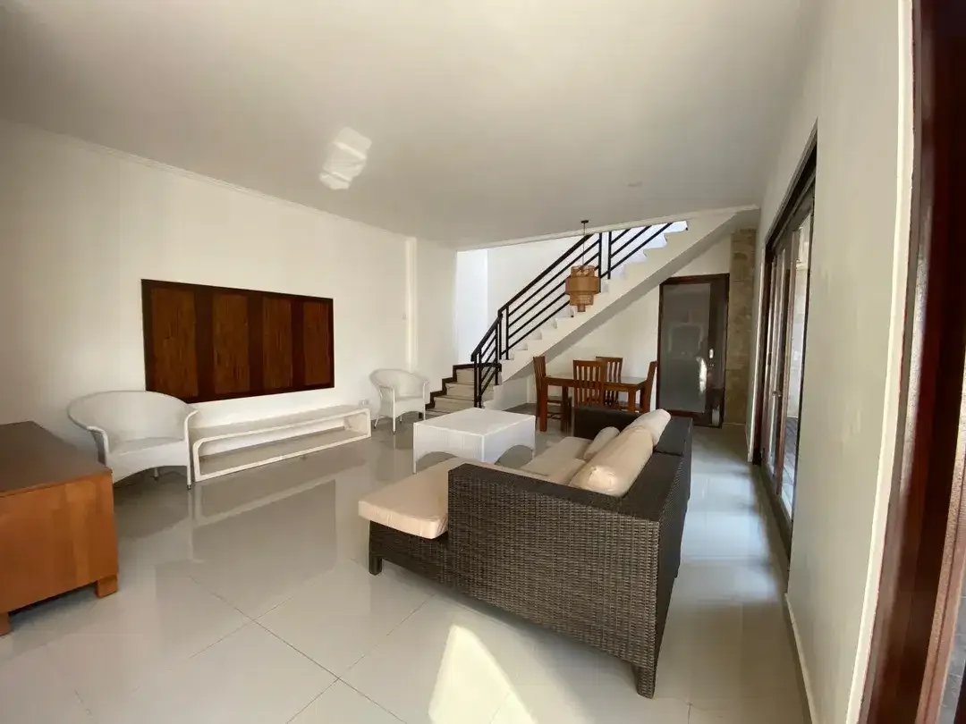3 Bedroom Villa at Kerobokan Klod, Close to Seminyak and Canggu - Image 1 of 6
