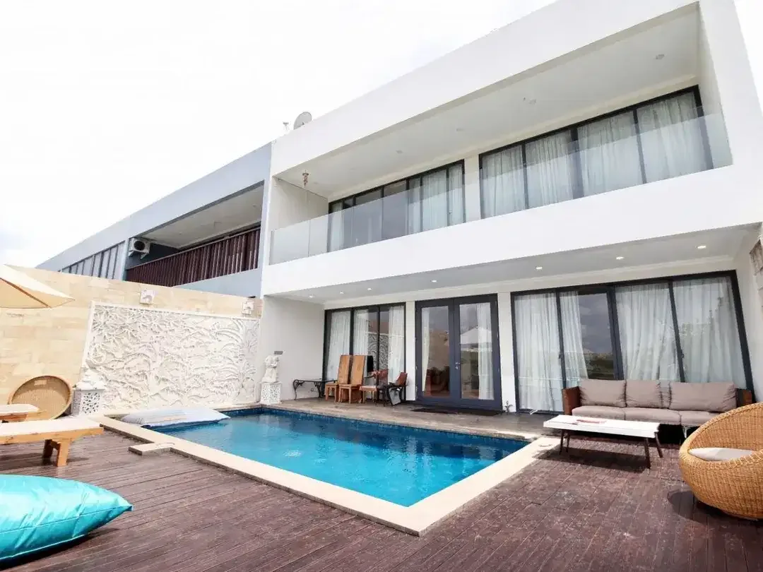Dijual Villa 2 Lantai Dengan View Pantai Nusa Dua - Image 1 of 10