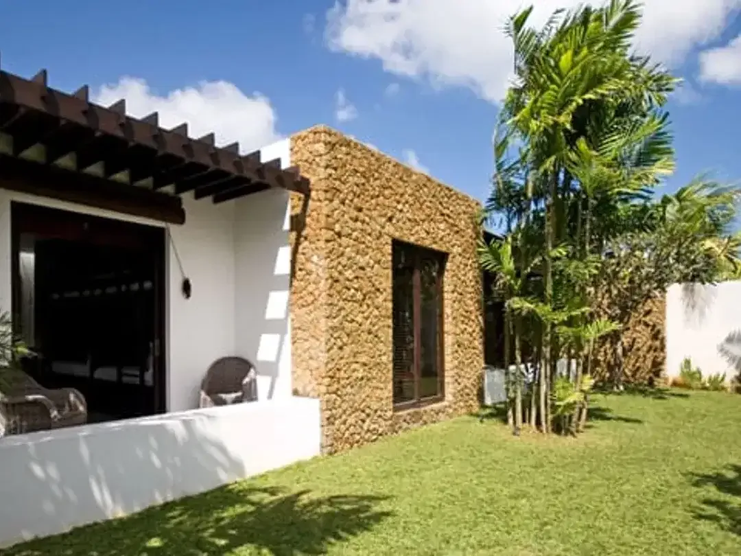 ELEGANT LUXURY MODERN BALINESE VILLA – ECHO BEACH, CANGGU ( RBN / GG / LM ) - Image 4 of 10