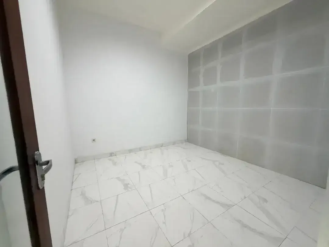 RUMAH MINIMALIST 2KT LOKASI STRATEGIS RENON - Image 3 of 5
