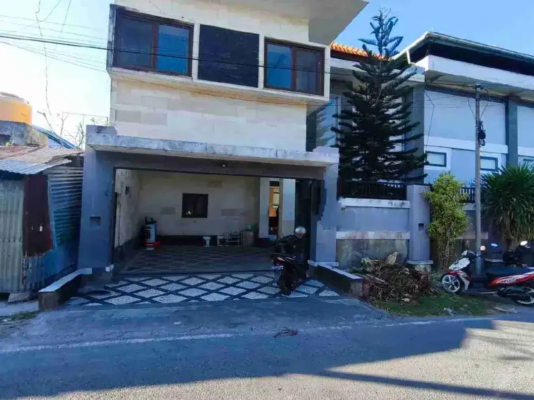For Sale Rumah Mewah Ada Pool Muding Kerobokan Jl8mtr Garase 2Mobil - Image 1 of 10
