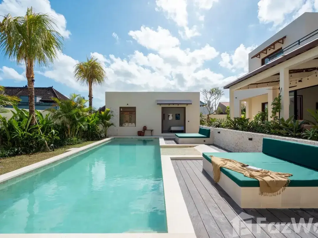6 Bedroom Villa for sale in Pererenan, Bali - Image 3 of 10