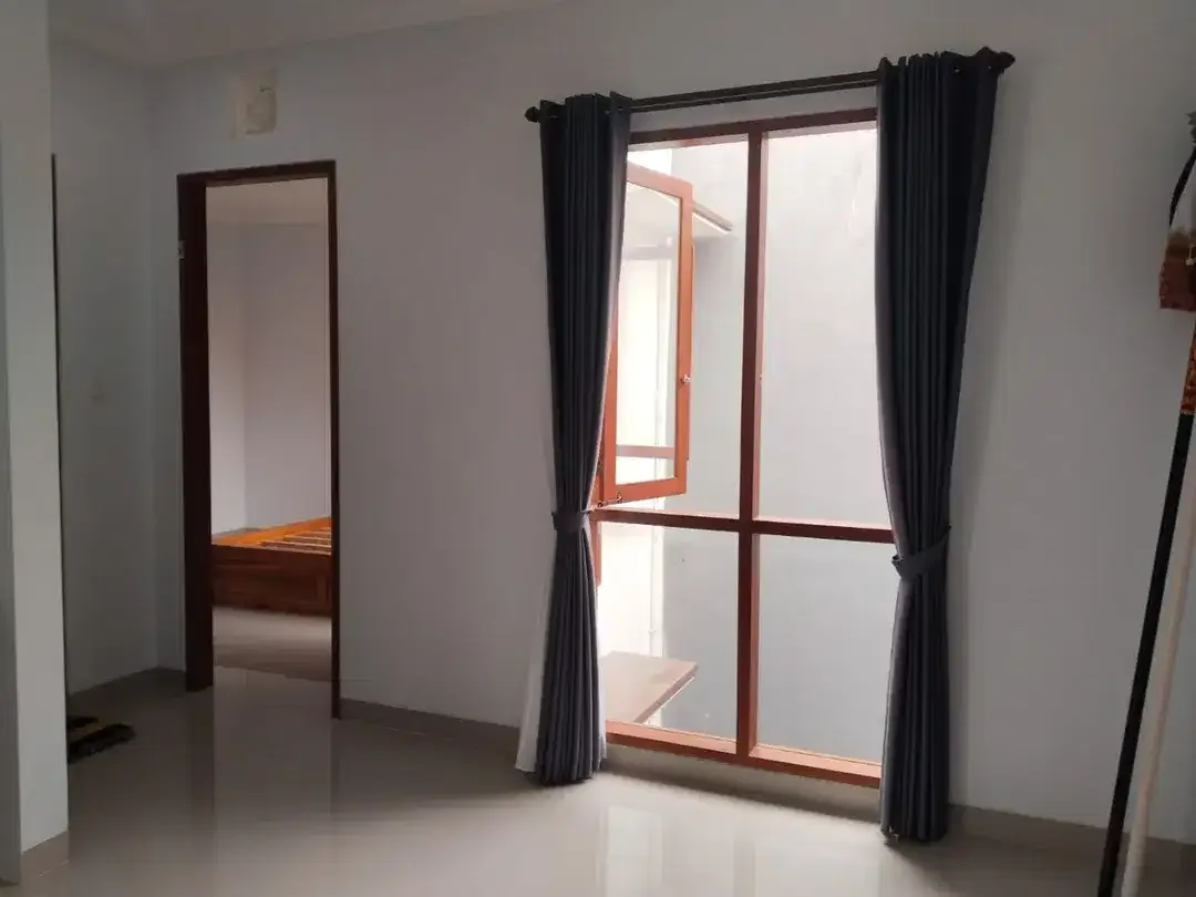 Dijual / Disewakan Rumah 2 Lantai Berlokasi di Perumahan One Gate System - Image 7 of 10
