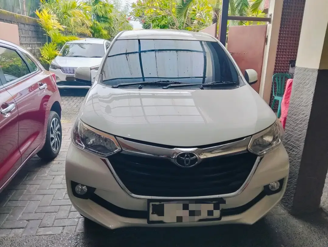 Toyota Avanza 2018 Bensin - Image 1 of 7