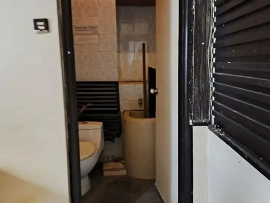Ruko Komersial 3 Lantai Dijual di Bypass Ngurah Rai, Tuban Area - Image 3 of 6