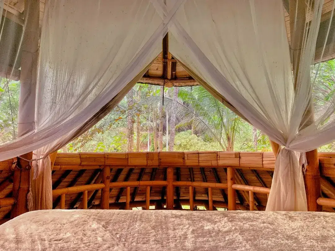 Private 800 sqm Bamboo Villa with River Views in Central Ubud for Sale Leasehold - Image 5 of 10