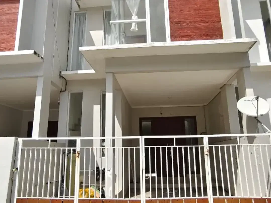 di jual murah rumah area denpasar barat dekat dengan kerobokan bali dan seminyak - Image 1 of 10