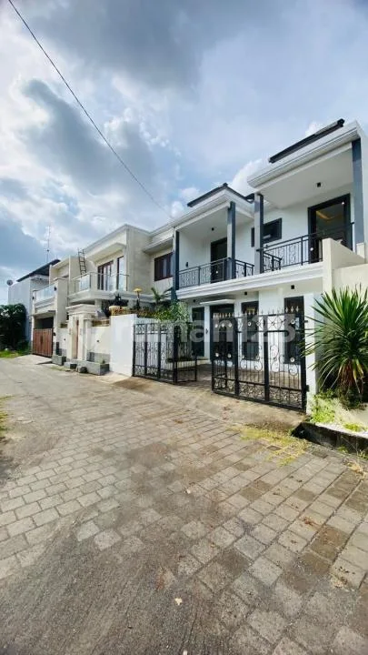 Villa 4 Kamar Furnish Kolam Renang Strategis Puri Gading Jimbaran - Image 1 of 4