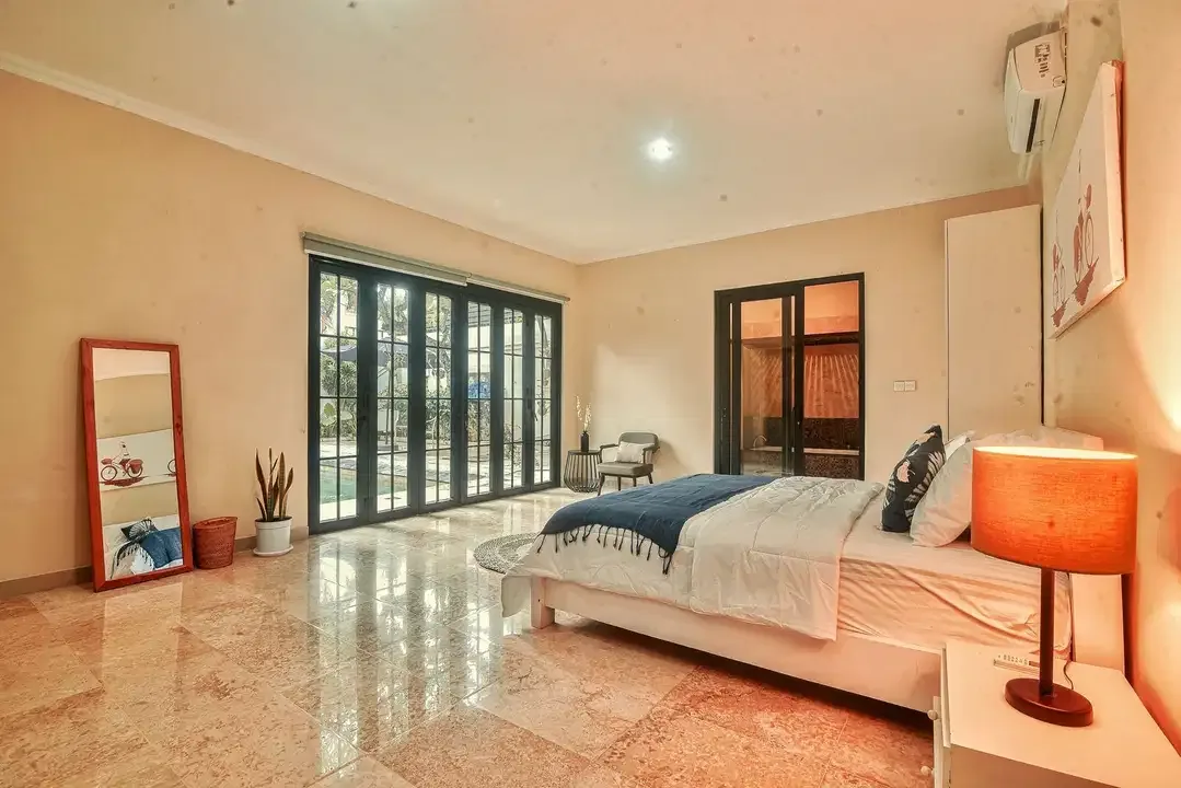 dijual villa lantai 2 umalas kerobokan - Image 7 of 10