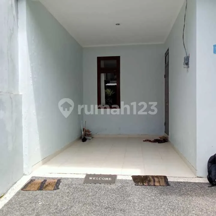 Siap Huni, Rumah, 2 Lantai, Full Furnished,Gatsu Tengah Denpasar - Image 3 of 4