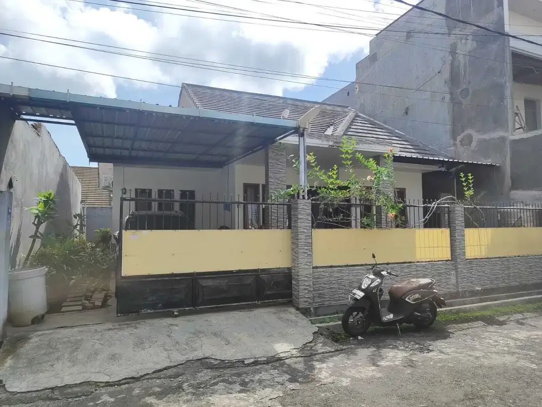 Rumah Strategis Kawasan PREMIUM Dekat Club Jimbaran Taman Griya - Image 1 of 10