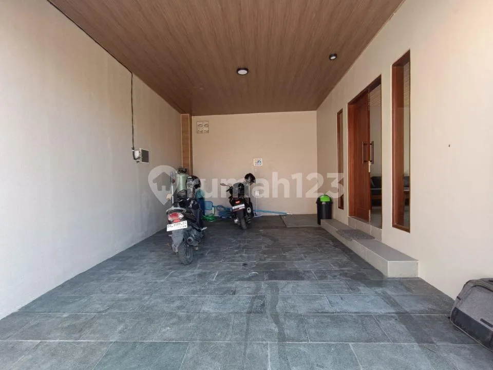 Vila Furnished Area Tenang Dekat Pantai Mertasari Sanur Bali - Image 2 of 4