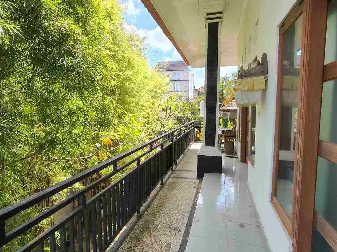 Villa Harga Tanah di Kerobokan dekat Seminyak Bali - Image 3 of 7